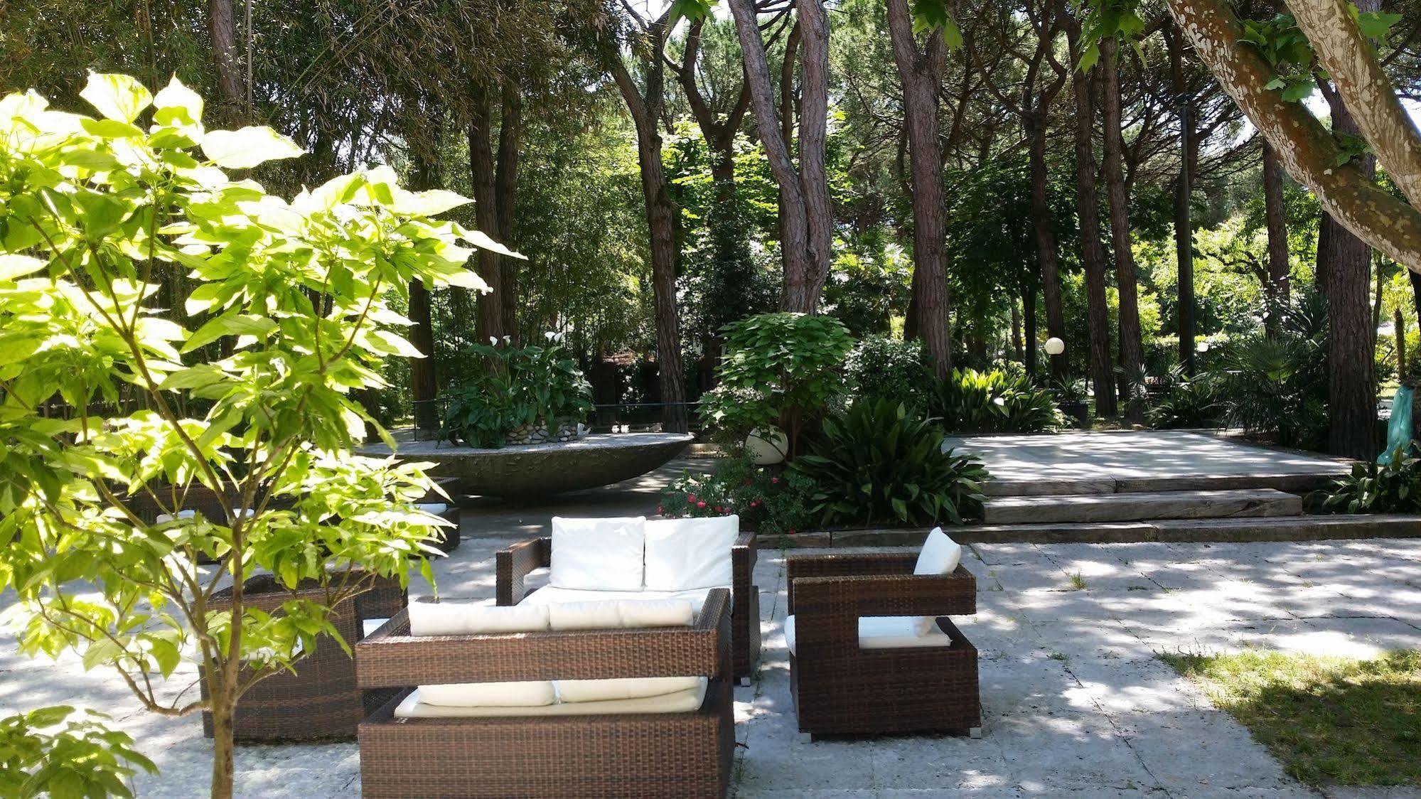 Holiday Center Valdor Cavallino-Treporti Exterior foto