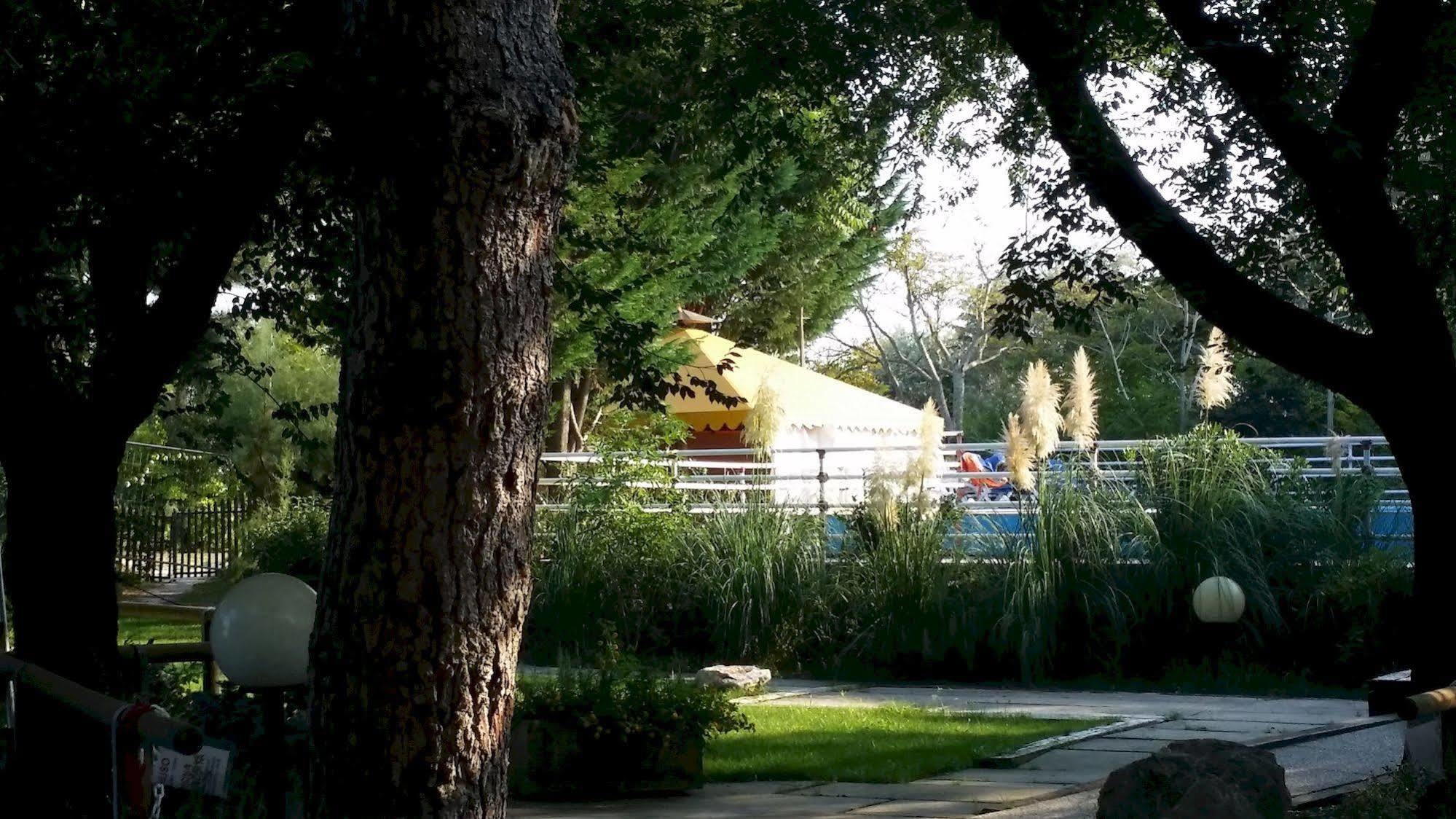 Holiday Center Valdor Cavallino-Treporti Exterior foto